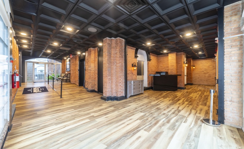 CPubEntrywayFranklinSt0017