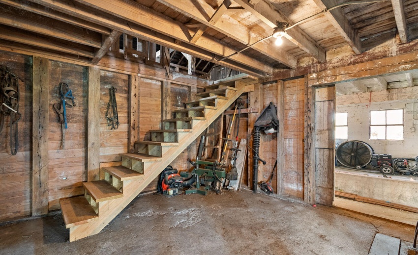 Dairy Barn