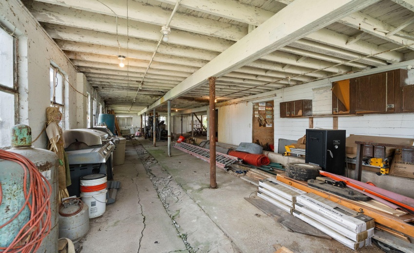 Dairy Barn