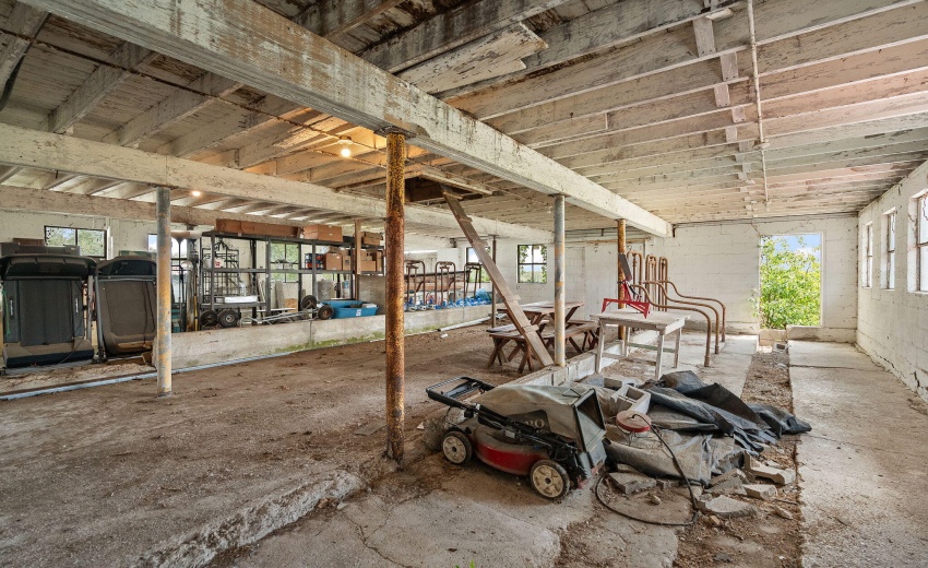 Dairy Barn