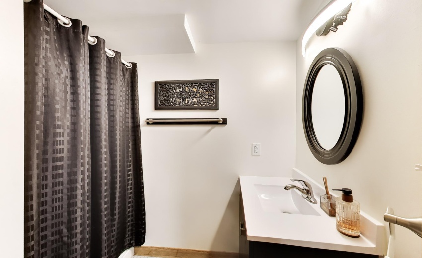 Basement 3/4 Bath