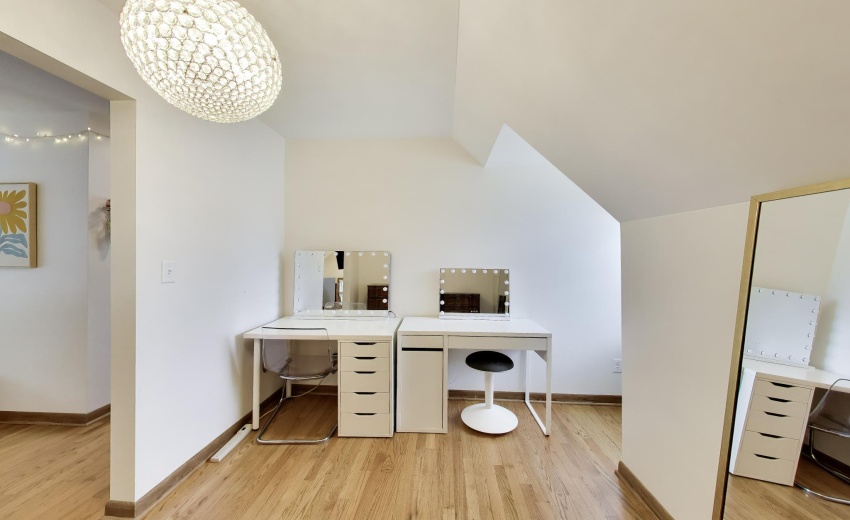 Den/Upstairs Multi Purpose Room