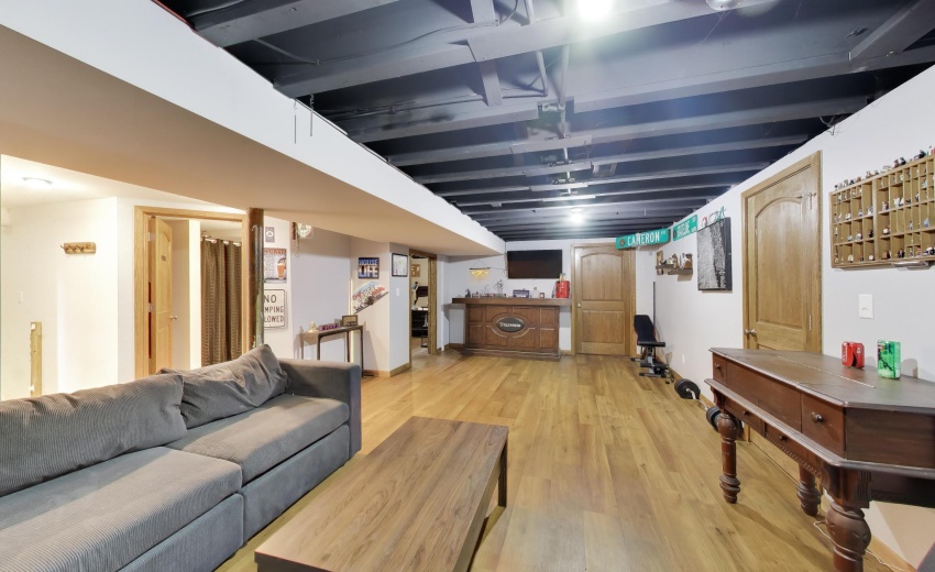 Finished Basement Recreation Room
