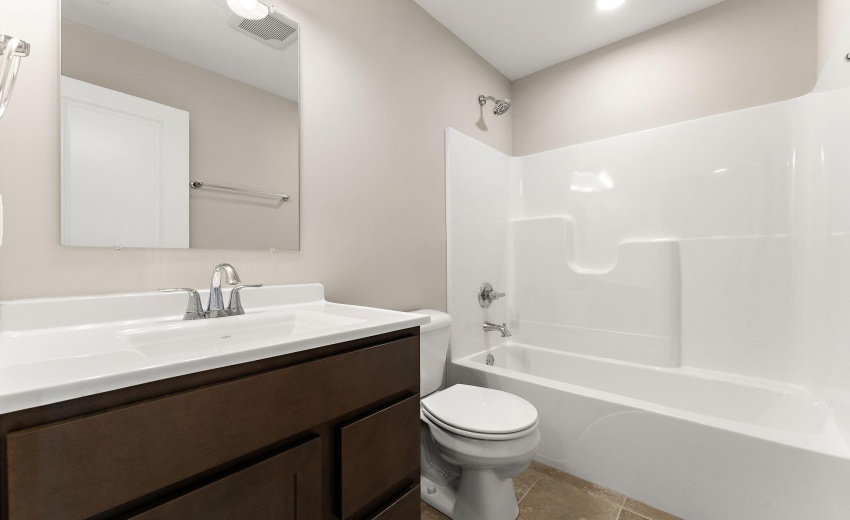 2nd Bathroom
