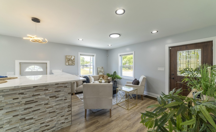 DLivingRhode Island0014