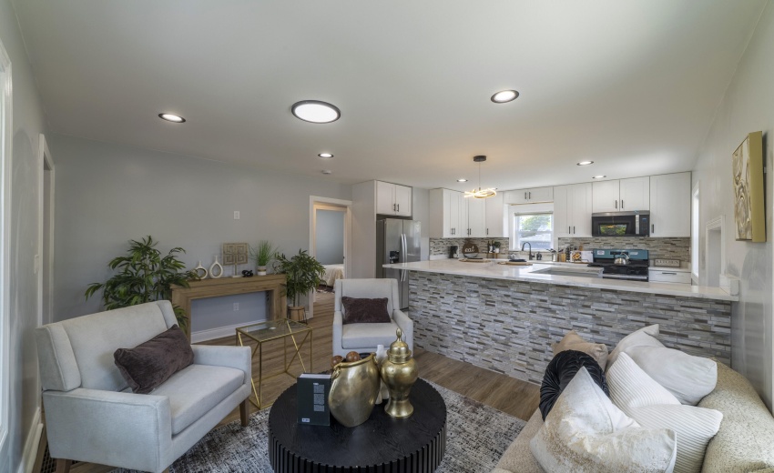 DLivingRhode Island0023