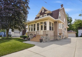 317 East Street, Crown Point, Indiana, 4 Bedrooms Bedrooms, 10 Rooms Rooms,3 BathroomsBathrooms,Residential,For Sale,East,NRA840259 317 East Street, Crown Point, Indiana, 4 Bedrooms Bedrooms, 10 Rooms Rooms,3 BathroomsBathrooms,Residential,For Sale,East,NRA840259