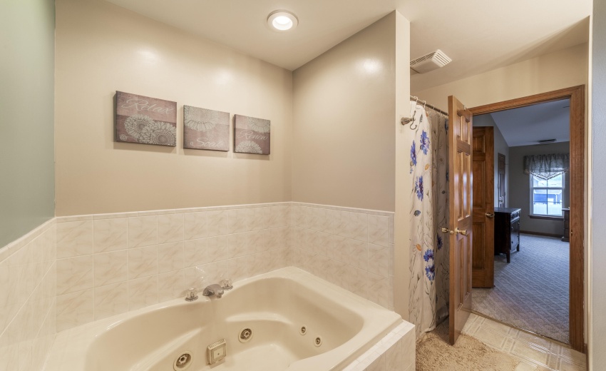 primary bath 2