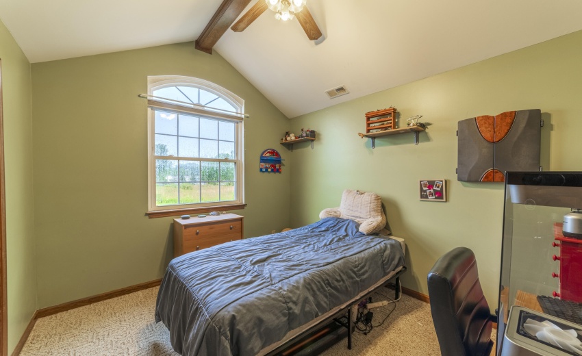 bed 4