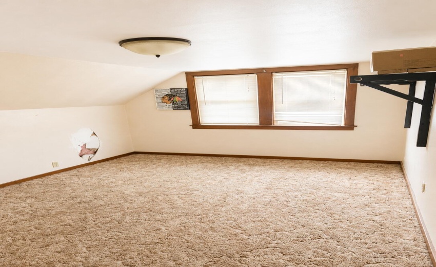upper level bedroom