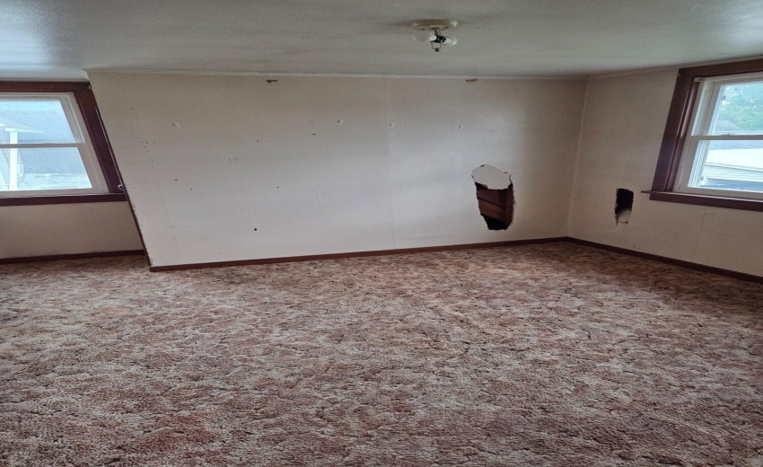 upper bedroom