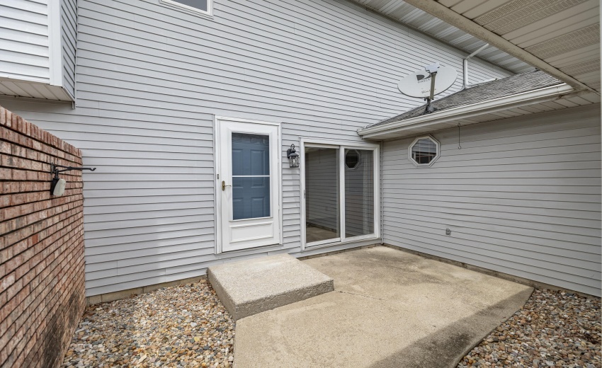 2564 Oakwood Dr-2