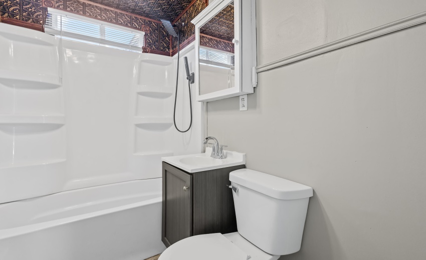 Full Bath
