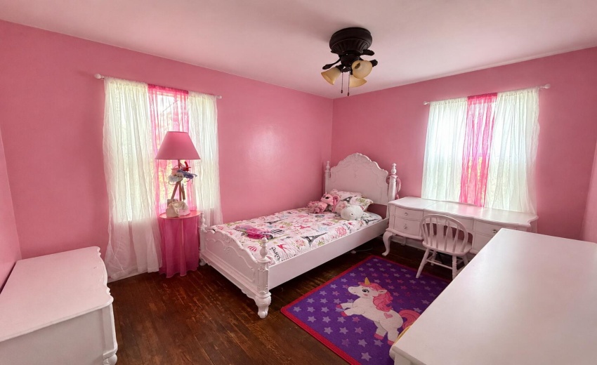 a_bright_tidy_girly_children_s_bedroom_s