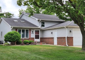 2648 41st Place, Highland, Indiana, 2 Bedrooms Bedrooms, 7 Rooms Rooms,3 BathroomsBathrooms,Residential,For Sale,41st,NRA840332
