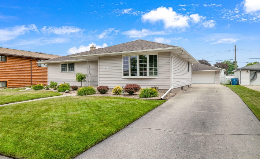 2-web-or-mls-Roy-61