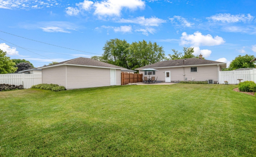 24-web-or-mls-Roy-58
