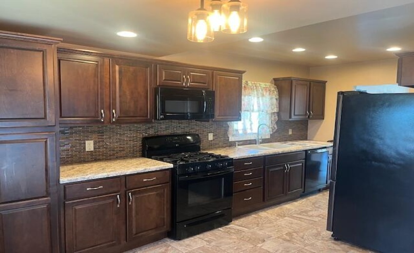 81 new Kitchen