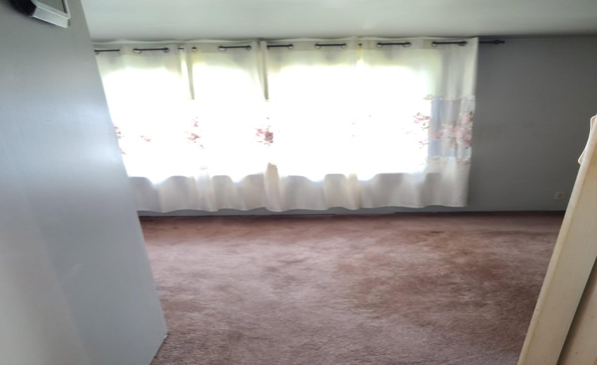 Upper bedroom
