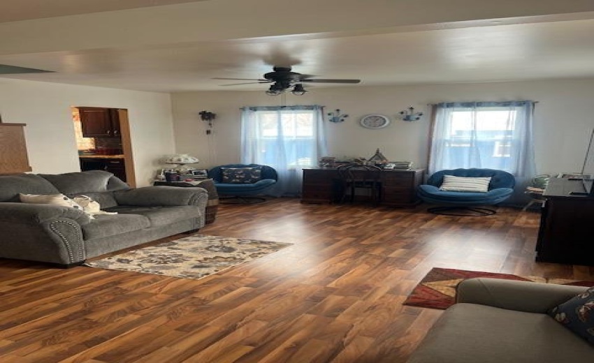 Living room 81