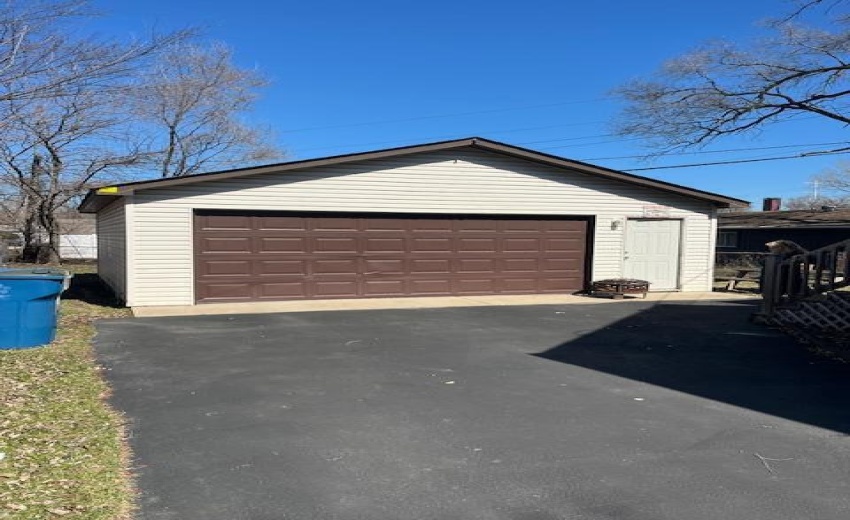 Detached Garage 81