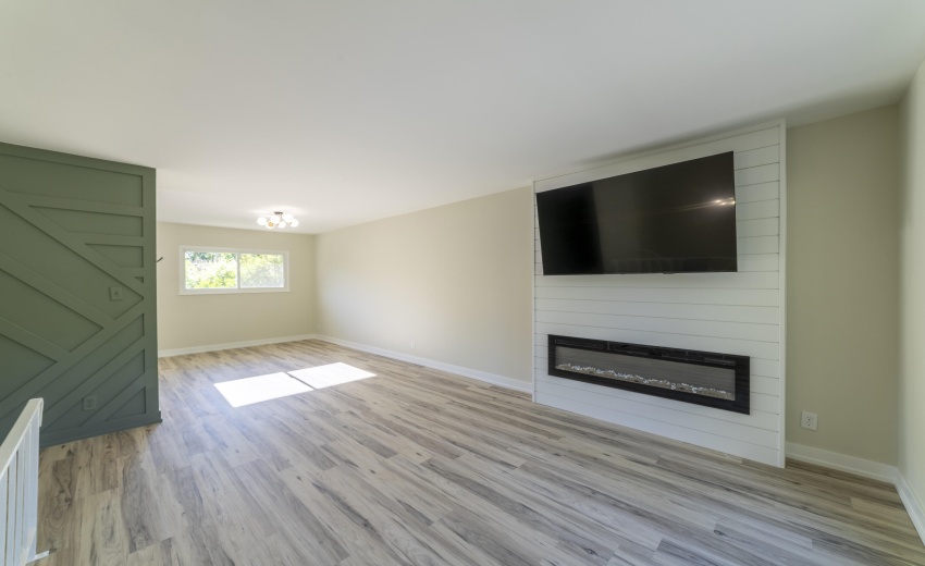 DLivingChestnut0035