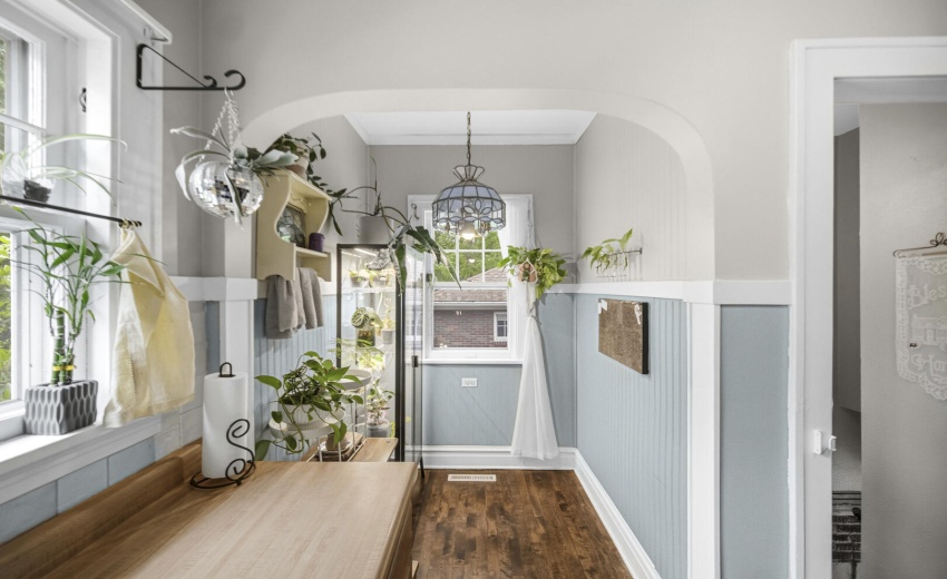 Kitchen Dinette