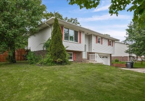 6650 Monument Avenue, Portage, Indiana, 3 Bedrooms Bedrooms, 7 Rooms Rooms,2 BathroomsBathrooms,Residential,For Sale,Monument,NRA840432 6650 Monument Avenue, Portage, Indiana, 3 Bedrooms Bedrooms, 7 Rooms Rooms,2 BathroomsBathrooms,Residential,For Sale,Monument,NRA840432
