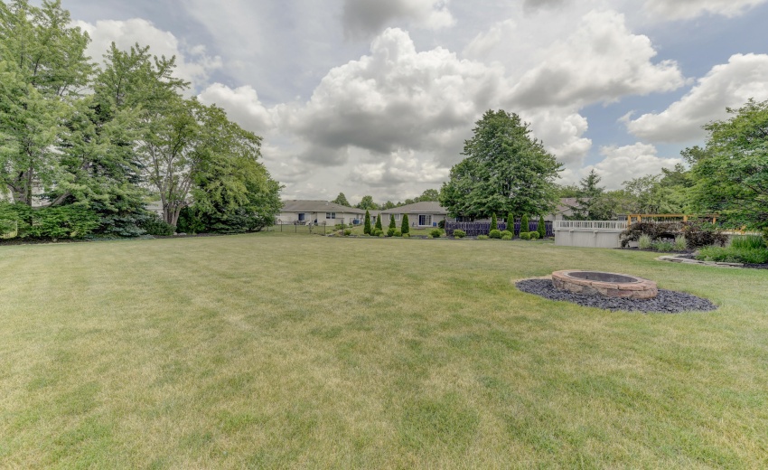 817 Robin Court-16