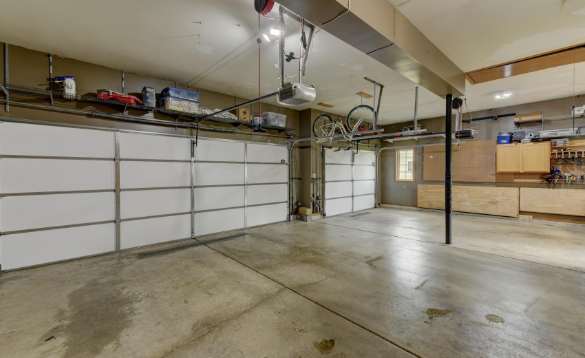 817 Robin Court-44
