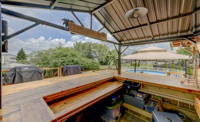 817 Robin Court-10