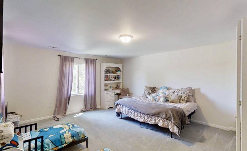 626-E-77th-06022026_185015