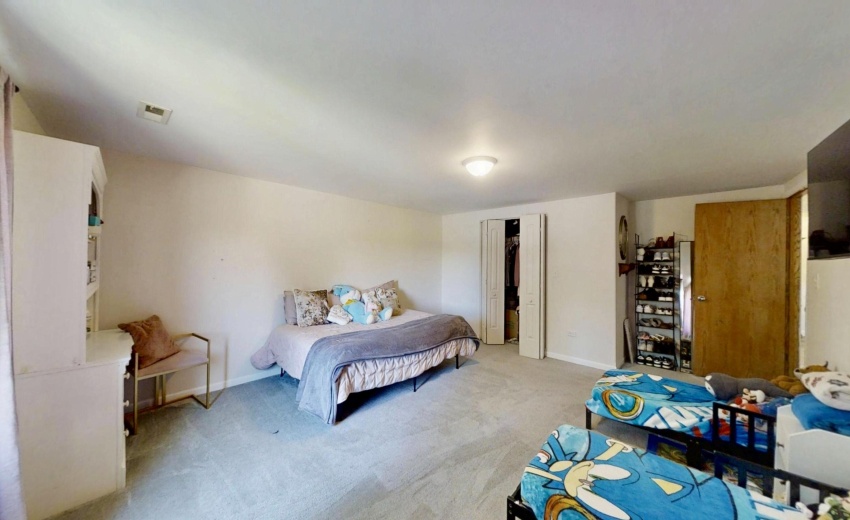 626-E-77th-06022026_185032