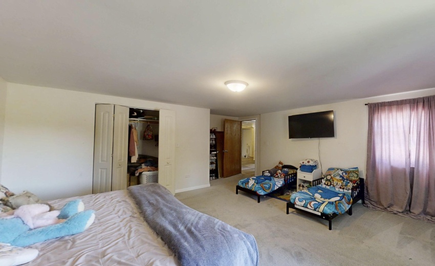 626-E-77th-06022026_185049
