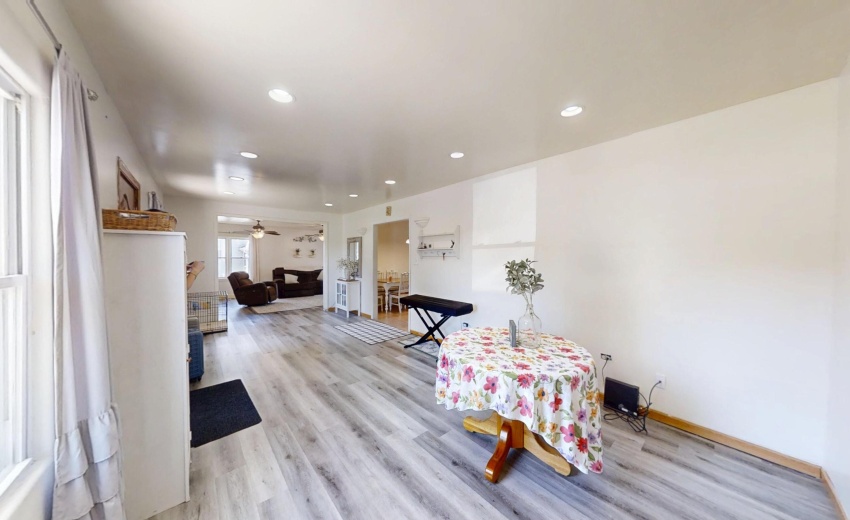 626-E-77th-06022026_183756