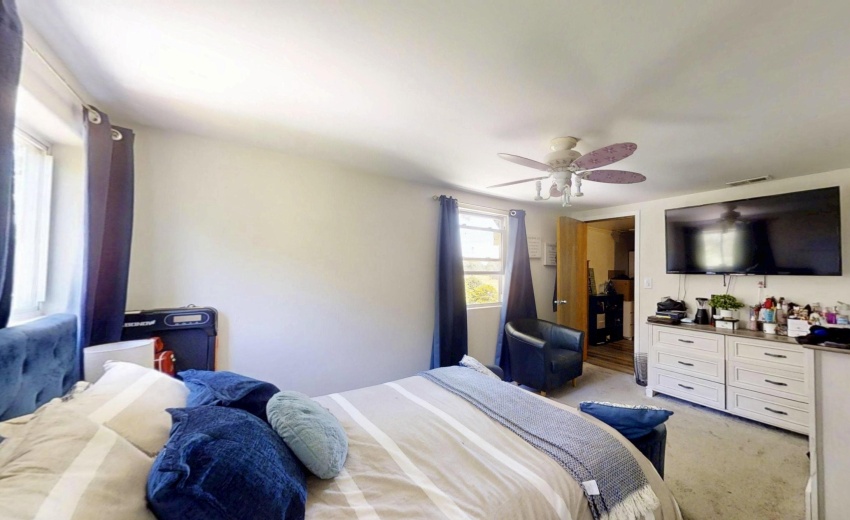 626-E-77th-06022026_184708