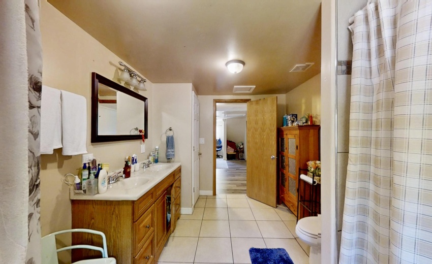 626-E-77th-06022026_184757