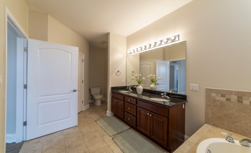 condo bathroom 2