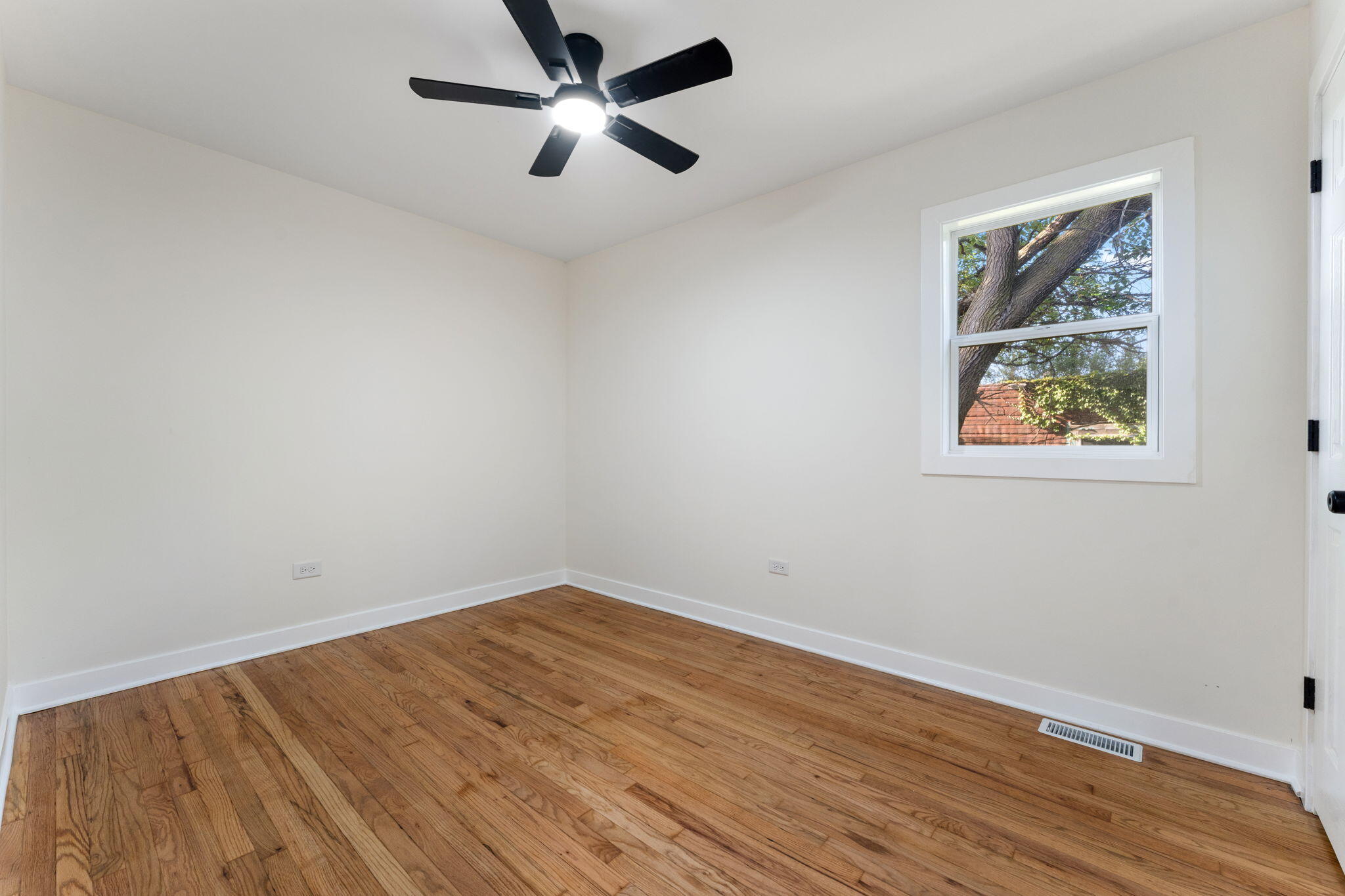 10-web-or-mls-DSC00432