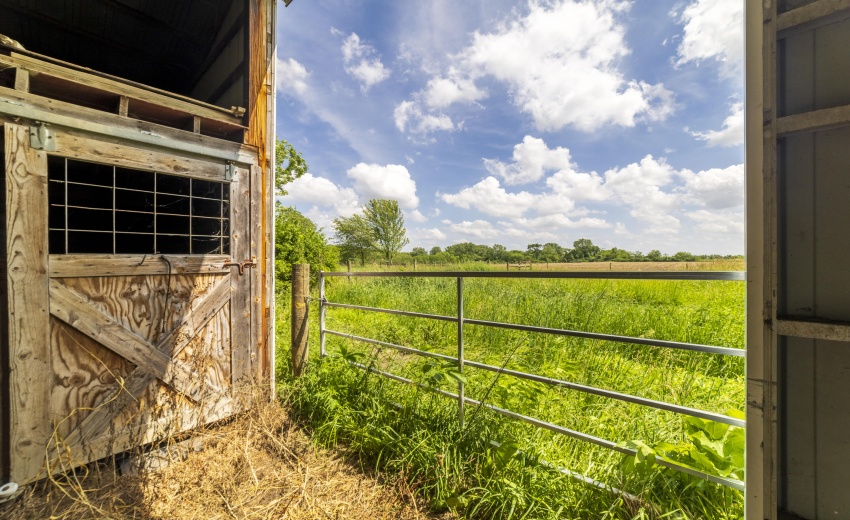 NSecondBarn129th0023