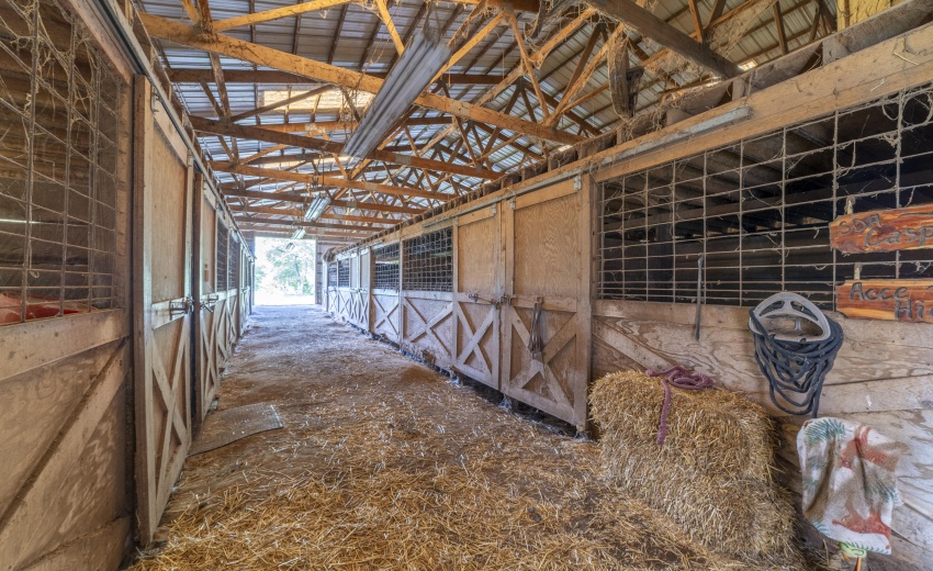 MFirstBarn129th0005