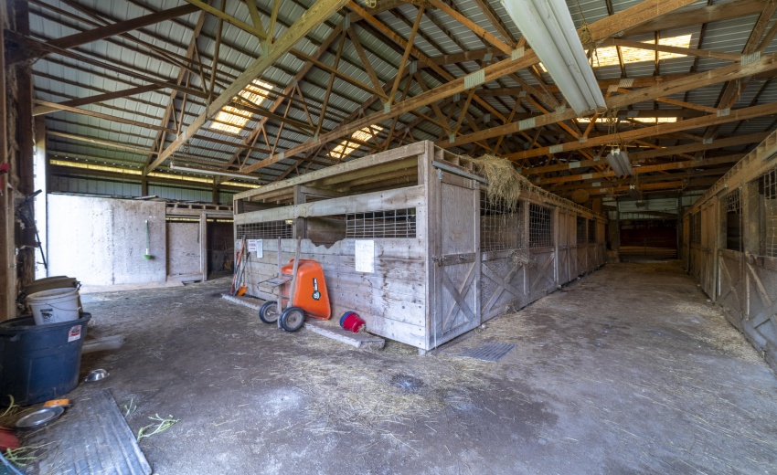 MFirstBarn129th0004