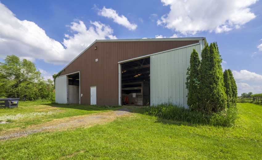 MFirstBarn129th0001