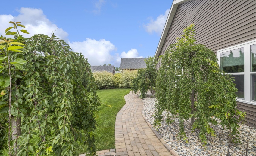 Custom brick sidewalk