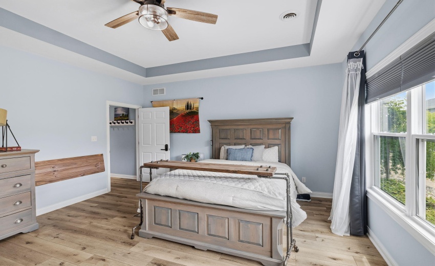 Tray ceiling