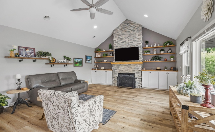 Stunning great room