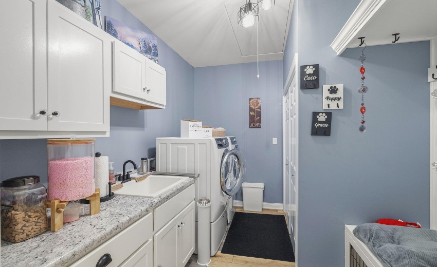 Laundry with built-ins