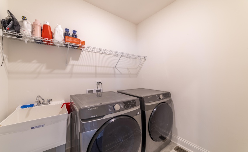 TLaundry109th0036