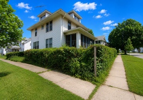 111 Noble Street, La Porte, Indiana, 5 Bedrooms Bedrooms, 10 Rooms Rooms,2 BathroomsBathrooms,Residential,For Sale,Noble,NRA840635