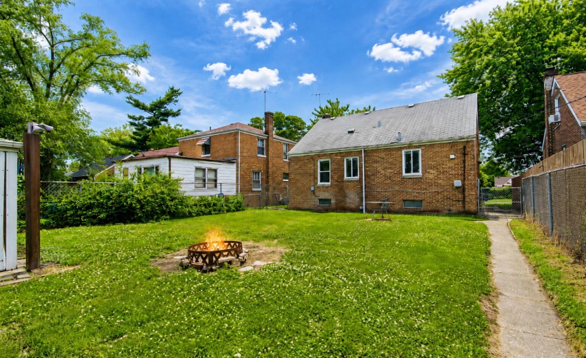 3776 Buchanan St, Gary, IN 20